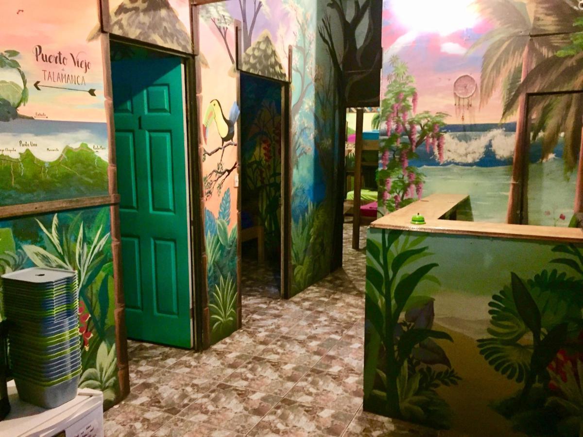 Puerto Viejo de Talamanca Oasis 호스텔 외부 사진
