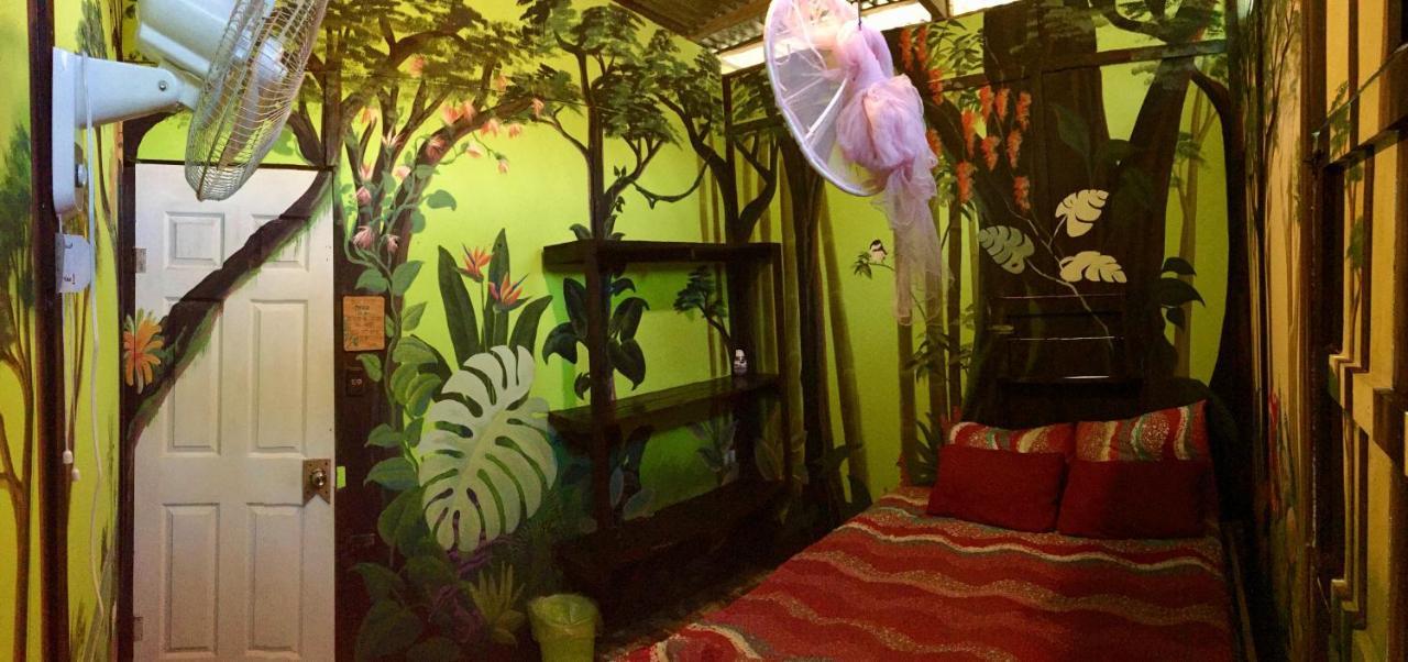 Puerto Viejo de Talamanca Oasis 호스텔 외부 사진